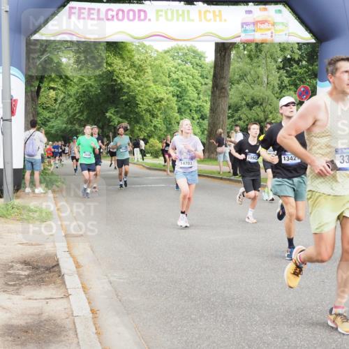 29.06.2025 - hella hamburg halbmarathon MichiJ http://msf.ph/oto/8284275 29.06.2025 10:32:35 Zwischen KM18-KM19 1468, 1782, 1941, 2365, 2402, 2816, 5047, 5231, 6991, 9633, 13421, 14703, 15225, 15512, 16617, 16720, 16893, 17097, 17120, 17406, 18560, 18942, 19207 meine-sportfotos.de