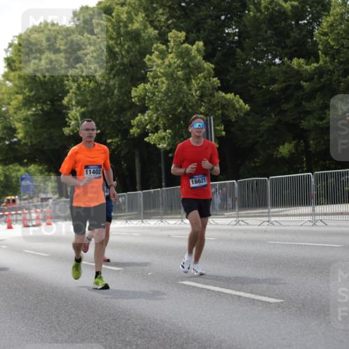 29.06.2025 - hella hamburg halbmarathon Jannik Wohlers http://msf.ph/oto/8284476 29.06.2025 10:03:18 Lombardsbrücke 1161, 1367, 2277, 2683, 2759, 5384, 5396, 5464, 7006, 7306, 8484, 8727, 9280, 10389, 11402, 13793, 15643, 15859, 16621, 17226, 17550, 17955, 18999 meine-sportfotos.de