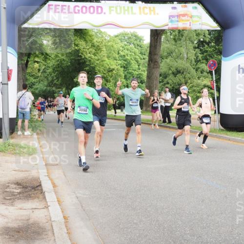 29.06.2025 - hella hamburg halbmarathon MichiJ http://msf.ph/oto/8284483 29.06.2025 10:32:37 Zwischen KM18-KM19 1468, 1782, 2816, 3098, 5047, 9302, 13421, 14703, 15225, 15512, 16617, 16720, 16893, 17097, 17120, 17748, 18560, 18942, 19207 meine-sportfotos.de