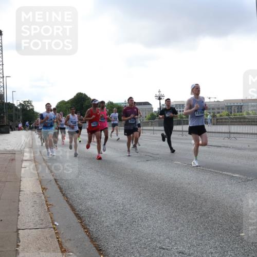29.06.2025 - hella hamburg halbmarathon Lena Gebhardt http://msf.ph/oto/8284544 29.06.2025 09:45:50 Lombardsbrücke 13167, 15835, 2460, 13754, 57, 1080, 1686, 1707, 1894, 1990, 2460, 2689, 3043, 4050, 4129, 4463, 4679, 4698, 4749, 4812, 5070, 5187, 5328, 5550, 5746, 5826, 6169, 6358, 6495, 6878, 7186, 7272, 7389, 7481, 7651, 7723, 7880, 7965, 8062, 8190, 8209, 8883, 9137, 9345, 9571, 9634, 10017, 10171, 10270, 10453, 10484, 10876, 11120, 11199, 11413, 11857, 12189, 12232, 12234, 12308, 12681, 12691, 12988, 13066, 13167, 13343, 13618, 13686, 13754, 14028, 14167 meine-sportfotos.de