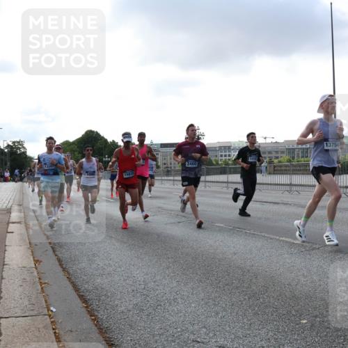 29.06.2025 - hella hamburg halbmarathon Lena Gebhardt http://msf.ph/oto/8284688 29.06.2025 09:45:50 Lombardsbrücke 13167, 1080, 15835, 2460, 14167, 13754, 57, 1080, 1686, 1707, 1894, 1990, 2460, 2689, 3043, 4050, 4129, 4463, 4679, 4698, 4749, 4812, 5070, 5187, 5328, 5550, 5746, 5826, 6169, 6358, 6495, 6878, 7186, 7272, 7389, 7481, 7651, 7723, 7880, 7965, 8062, 8190, 8209, 8883, 9137, 9345, 9571, 9634, 10017, 10171, 10270, 10453, 10484, 10876, 11120, 11199, 11413, 11857, 12189, 12232, 12234, 12308, 12681, 12691, 12988, 13066, 13167, 13343, 13618, 13686, 13754, 14028, 14167 meine-sportfotos.de