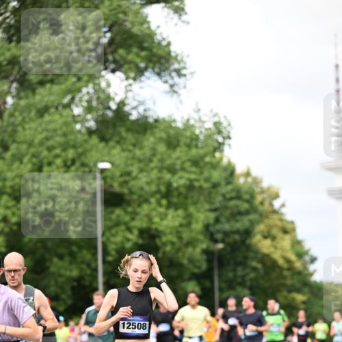 29.06.2025 - hella hamburg halbmarathon Dr. Thomas Lammeyer http://msf.ph/oto/8284916 29.06.2025 10:37:01 Kennedybrücke 1237, 1647, 1732, 1879, 2059, 2384, 2959, 3221, 3391, 3422, 3653, 3660, 3670, 3708, 3753, 4030, 4096, 4555, 5110, 5156, 5581, 6861, 7135, 7531, 7749, 7750, 8170, 8595, 8839, 9034, 9289, 9471, 9542, 9768, 9780, 9812, 10002, 10203, 10470, 10770, 11076 meine-sportfotos.de