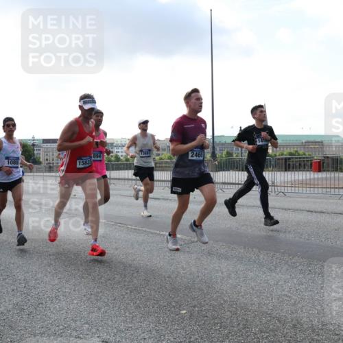 29.06.2025 - hella hamburg halbmarathon Lena Gebhardt http://msf.ph/oto/8284967 29.06.2025 09:45:51 Lombardsbrücke 14548, 20, 1316, 894, 12681, 2460, 1080, 15835, 141, 57, 1080, 1686, 1707, 1894, 1990, 2460, 2689, 3043, 4129, 4463, 4679, 4698, 4749, 4812, 5187, 5328, 5550, 5746, 5826, 6169, 6358, 6495, 6878, 7055, 7186, 7389, 7481, 7651, 7723, 7880, 7965, 8062, 8190, 8209, 8883, 9345, 9571, 9634, 10017, 10270, 10453, 10484, 10876, 11120, 11199, 11413, 11857, 12189, 12232, 12234, 12308, 12681, 12691, 12988, 13066, 13167, 13343, 13618, 13686, 13754, 14028, 14167, 15115, 16507, 17768 meine-sportfotos.de