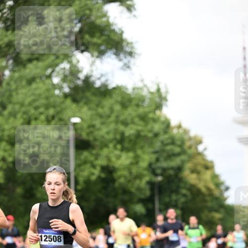29.06.2025 - hella hamburg halbmarathon Dr. Thomas Lammeyer http://msf.ph/oto/8285060 29.06.2025 10:37:02 Kennedybrücke 1237, 1647, 1732, 1879, 2059, 2384, 2959, 3221, 3391, 3422, 3653, 3660, 3670, 3708, 3753, 4030, 4096, 4555, 5110, 5156, 5581, 6861, 7135, 7531, 7749, 7750, 8170, 8595, 8839, 9034, 9289, 9471, 9542, 9768, 9780, 9812, 10002, 10203, 10770, 11076 meine-sportfotos.de