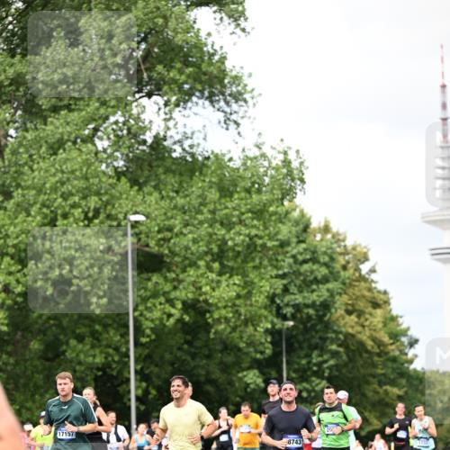 29.06.2025 - hella hamburg halbmarathon Dr. Thomas Lammeyer http://msf.ph/oto/8285088 29.06.2025 10:37:03 Kennedybrücke 1199, 1237, 1647, 1732, 1879, 2059, 2384, 2959, 3221, 3391, 3422, 3653, 3660, 3670, 3708, 3753, 4030, 4096, 4555, 5110, 5156, 5581, 6861, 7135, 7531, 7749, 7750, 8170, 8595, 8839, 9034, 9289, 9471, 9542, 9768, 9780, 9812, 10002, 10203, 10770, 11076 meine-sportfotos.de