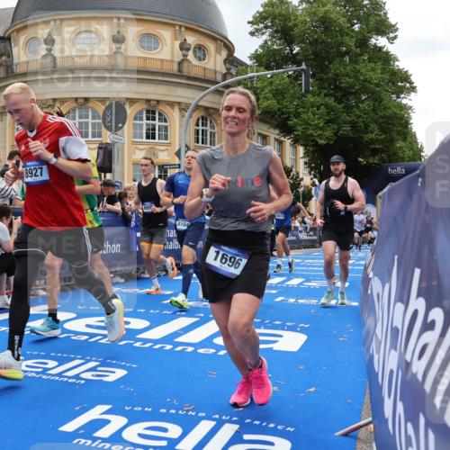 29.06.2025 - hella hamburg halbmarathon Strokosch-Dieckow http://msf.ph/oto/8285224 29.06.2025 10:47:37 Ziel 1070, 1320, 1696, 2284, 2708, 5889, 6009, 7962, 8023, 8234, 8927, 10969, 10988, 11283, 12870, 13223, 13303, 13948, 14618, 14619, 15451, 15478, 15479, 16205, 17229, 18104, 18430, 18970, 19181 meine-sportfotos.de