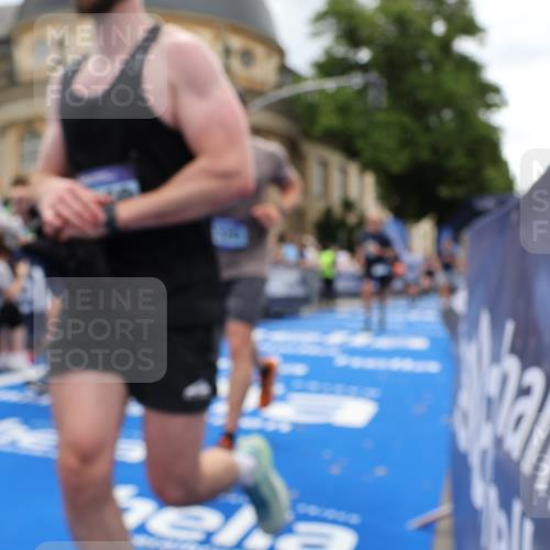 29.06.2025 - hella hamburg halbmarathon Strokosch-Dieckow http://msf.ph/oto/8285267 29.06.2025 10:47:39 Ziel 1070, 1320, 1696, 2284, 2340, 2708, 5889, 5915, 6009, 7962, 8023, 8927, 10969, 10988, 11283, 12679, 13948, 14618, 14619, 15451, 15478, 16205, 17229, 18104, 18430, 18970, 19181 meine-sportfotos.de