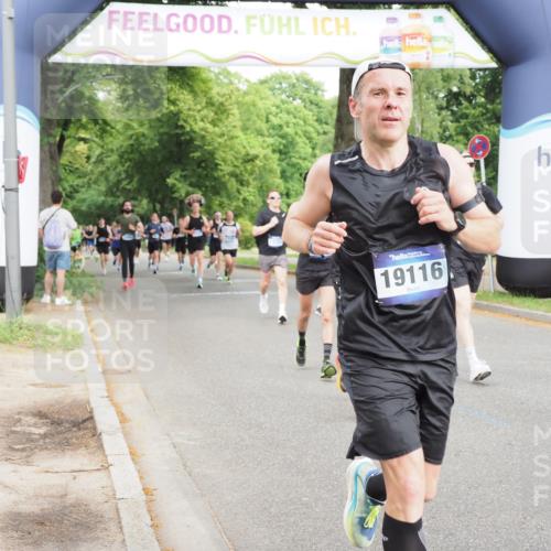 29.06.2025 - hella hamburg halbmarathon MichiJ http://msf.ph/oto/8285319 29.06.2025 10:32:50 Zwischen KM18-KM19 1057, 1391, 1902, 4691, 5648, 6575, 8218, 12154, 12159, 13996, 14351, 15334, 16316, 17912, 18539, 19116 meine-sportfotos.de