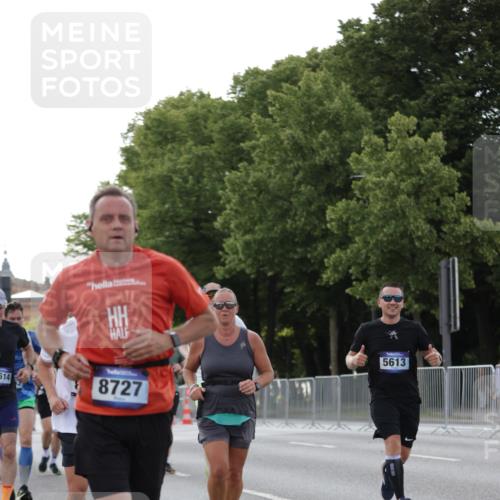 29.06.2025 - hella hamburg halbmarathon Jannik Wohlers http://msf.ph/oto/8285393 29.06.2025 10:03:27 Lombardsbrücke 1032, 1355, 1367, 2277, 4095, 5363, 5396, 5613, 7006, 7306, 7485, 8469, 8484, 8727, 9280, 9899, 10389, 11402, 11614, 12336, 12653, 13173, 15520, 15859, 16113, 16621, 17098, 17955 meine-sportfotos.de