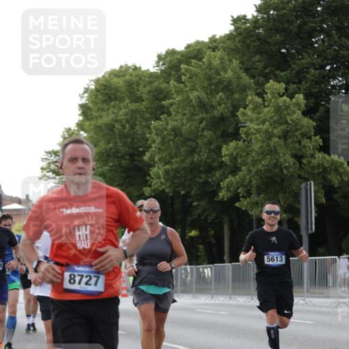 29.06.2025 - hella hamburg halbmarathon Jannik Wohlers http://msf.ph/oto/8285435 29.06.2025 10:03:27 Lombardsbrücke 1032, 1355, 1367, 2277, 4095, 5363, 5396, 5613, 7006, 7306, 7485, 8469, 8484, 8727, 9280, 9899, 10389, 11402, 11614, 12336, 12653, 13173, 15520, 15859, 16113, 16621, 17098, 17955 meine-sportfotos.de