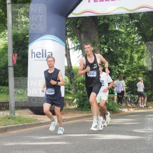 29.06.2025 - hella hamburg halbmarathon KatJ http://msf.ph/oto/8285438 29.06.2025 10:11:31 Zwischen KM18-KM19 6530 meine-sportfotos.de