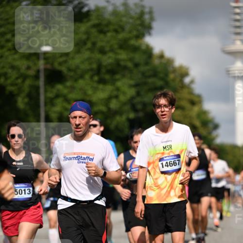 29.06.2025 - hella hamburg halbmarathon Dr. Thomas Lammeyer http://msf.ph/oto/8285719 29.06.2025 09:53:18 Kennedybrücke 1343, 1445, 1800, 1975, 2324, 2573, 2949, 3136, 3282, 3431, 4303, 4425, 5248, 5889, 6123, 6149, 6682, 7229, 7495, 7796, 8370, 8465, 8925, 9264, 9265, 9296, 9914, 10930 meine-sportfotos.de