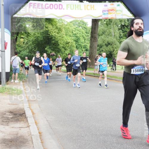 29.06.2025 - hella hamburg halbmarathon MichiJ http://msf.ph/oto/8285750 29.06.2025 10:32:55 Zwischen KM18-KM19 1520, 6575, 8218, 10313, 12154, 13123, 13996, 14351, 15334, 15666, 16316, 18513, 19116 meine-sportfotos.de