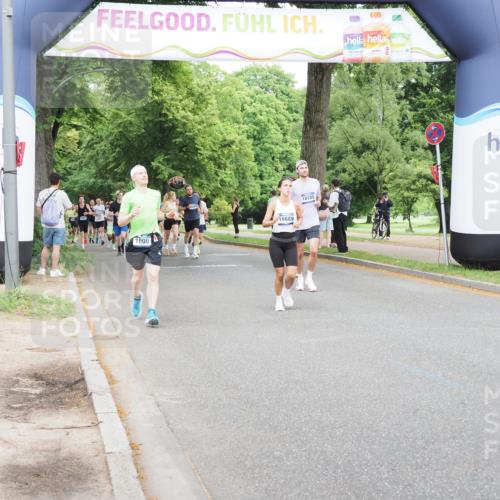 29.06.2025 - hella hamburg halbmarathon MichiJ http://msf.ph/oto/8286139 29.06.2025 10:33:00 Zwischen KM18-KM19 1600, 10064, 10313, 13123, 15666, 17381, 17382, 18185, 18513, 18806 meine-sportfotos.de