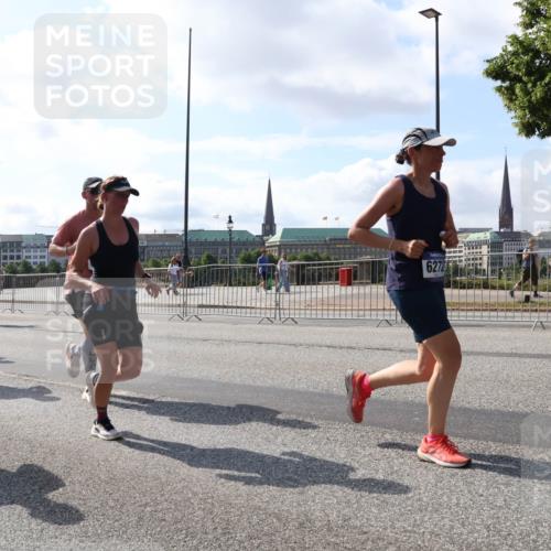 29.06.2025 - hella hamburg halbmarathon Lena Gebhardt http://msf.ph/oto/8286140 29.06.2025 09:58:24 Lombardsbrücke 190, 14323, 6272, 1034, 1179, 1190, 1258, 1285, 1335, 1727, 1815, 2029, 2034, 2070, 2138, 2397, 2417, 2518, 2612, 2636, 2656, 2711, 3041, 3091, 3097, 3251, 3819, 3859, 4120, 4152, 4167, 4814, 4903, 5093, 5259, 5378, 5672, 5721, 5894, 6164, 6272, 6433, 6580, 6592, 6754, 6759, 6877, 6897, 7065, 7409, 7509, 7716, 7724, 7856, 7896, 8154, 8311, 8393, 8508, 8590, 8825, 9012, 9057, 9562, 9656, 10084 meine-sportfotos.de