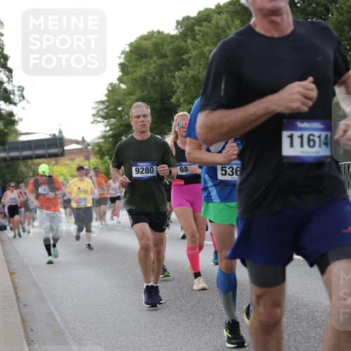 29.06.2025 - hella hamburg halbmarathon Jannik Wohlers http://msf.ph/oto/8286176 29.06.2025 10:03:31 Lombardsbrücke 1032, 1355, 1367, 2277, 3488, 4095, 4488, 5363, 5613, 7006, 7017, 7306, 7485, 8421, 8422, 8423, 8469, 8727, 9280, 9899, 11402, 11614, 12336, 12653, 13173, 13583, 15520, 16113, 16621, 17098, 17955, 18111, 18985 meine-sportfotos.de