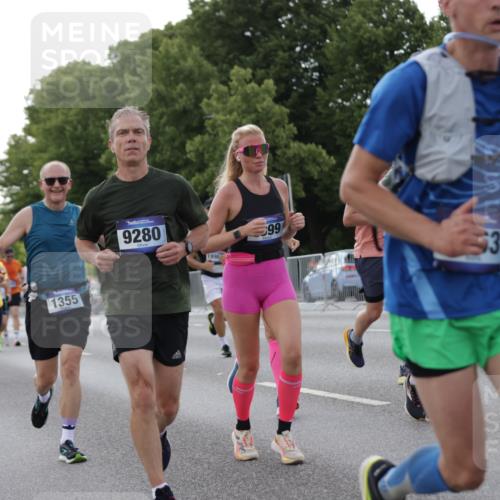 29.06.2025 - hella hamburg halbmarathon Jannik Wohlers http://msf.ph/oto/8286306 29.06.2025 10:03:32 Lombardsbrücke 1032, 1355, 1367, 2277, 3488, 4095, 4488, 5058, 5363, 5613, 6142, 7006, 7017, 7306, 7485, 8421, 8422, 8423, 8469, 8727, 9280, 9899, 11402, 11614, 12336, 12653, 13173, 13583, 15520, 15678, 16099, 16113, 16621, 17098, 17955, 18111, 18985 meine-sportfotos.de