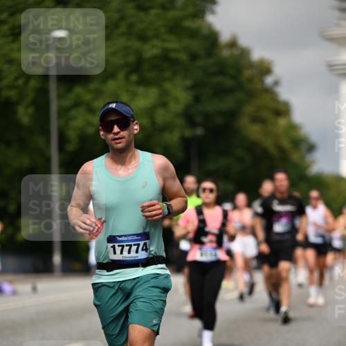 29.06.2025 - hella hamburg halbmarathon Dr. Thomas Lammeyer http://msf.ph/oto/8286396 29.06.2025 10:16:00 Kennedybrücke 1062, 1790, 2661, 3746, 3837, 4499, 6871, 6966, 7370, 7474, 8206, 8207, 9119, 9253, 9254, 9405 meine-sportfotos.de