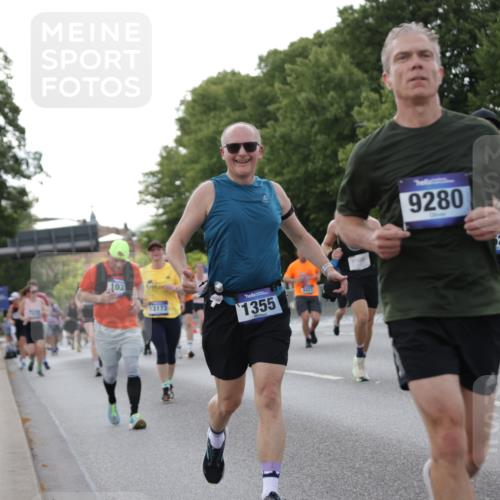 29.06.2025 - hella hamburg halbmarathon Jannik Wohlers http://msf.ph/oto/8286414 29.06.2025 10:03:33 Lombardsbrücke 1032, 1355, 1367, 3488, 4095, 4488, 5058, 5363, 5613, 6142, 7006, 7017, 7306, 7485, 8421, 8422, 8423, 8469, 8727, 9280, 9899, 11614, 12336, 12653, 13173, 13583, 15520, 15678, 16099, 16113, 17098, 17955, 18111, 18985 meine-sportfotos.de
