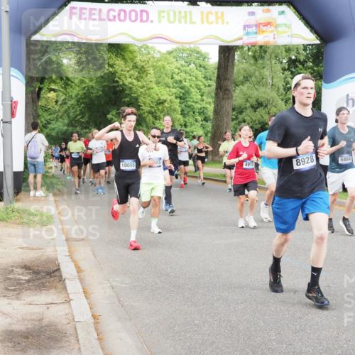 29.06.2025 - hella hamburg halbmarathon MichiJ http://msf.ph/oto/8286441 29.06.2025 10:33:06 Zwischen KM18-KM19 1600, 4915, 5884, 8928, 10596, 16506, 16689, 18185, 18631 meine-sportfotos.de