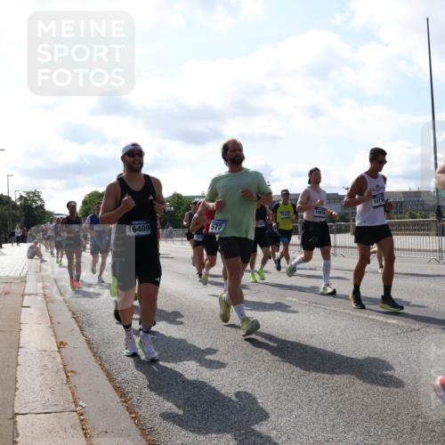 29.06.2025 - hella hamburg halbmarathon Lena Gebhardt http://msf.ph/oto/8286457 29.06.2025 09:58:26 Lombardsbrücke 1879, 16879, 18867, 16409, 577, 83, 1034, 1179, 1190, 1258, 1285, 1335, 1727, 1815, 2029, 2034, 2070, 2138, 2397, 2417, 2518, 2612, 2636, 2656, 2711, 2883, 2907, 3041, 3091, 3097, 3251, 3819, 3859, 4120, 4152, 4167, 4814, 4903, 5084, 5093, 5259, 5378, 5672, 5721, 5894, 6164, 6272, 6433, 6580, 6592, 6754, 6759, 6877, 6897, 7065, 7409, 7509, 7716, 7724, 7856, 7896, 8154, 8311, 8393, 8508, 8590, 8825, 9012, 9057, 9562, 9656, 10084 meine-sportfotos.de
