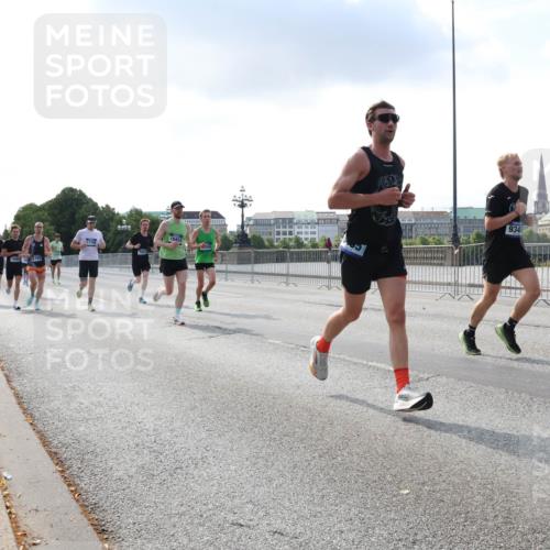 29.06.2025 - hella hamburg halbmarathon Lena Gebhardt http://msf.ph/oto/8286591 29.06.2025 09:46:00 Lombardsbrücke 6169, 10453, 9345, 1080, 1686, 1707, 1894, 2460, 2525, 2689, 3809, 3843, 4129, 4463, 4679, 4812, 5042, 5187, 5550, 6169, 6495, 6878, 7055, 7186, 7845, 7880, 7965, 8062, 8190, 8956, 9345, 10017, 10270, 10453, 10484, 10876, 11120, 11199, 11282, 11833, 12189, 12232, 12308, 12681, 12691, 13066, 13167, 13343, 13618, 13686, 13754, 14167, 14293, 15115, 15391, 15689, 16507, 16580, 17768 meine-sportfotos.de