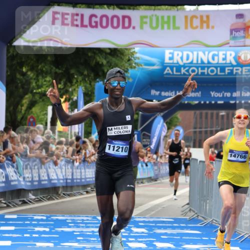 29.06.2025 - hella hamburg halbmarathon Strokosch-Dieckow http://msf.ph/oto/8286676 29.06.2025 10:20:51 Ziel 11210, 14766, 16988, 17402, 19075 meine-sportfotos.de