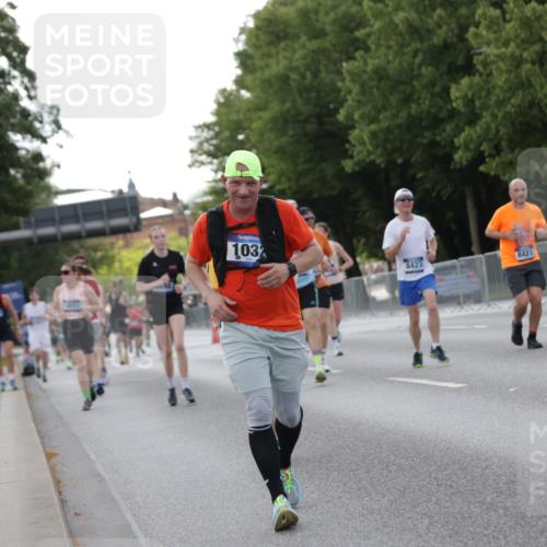 29.06.2025 - hella hamburg halbmarathon Jannik Wohlers http://msf.ph/oto/8286683 29.06.2025 10:03:34 Lombardsbrücke 1032, 1355, 1367, 3488, 4095, 4488, 5058, 5363, 5613, 6142, 7017, 7306, 7485, 8421, 8422, 8423, 8469, 8727, 9280, 9899, 11614, 12336, 12653, 13173, 13583, 15520, 15678, 16099, 16113, 17098, 17955, 18111, 18985 meine-sportfotos.de