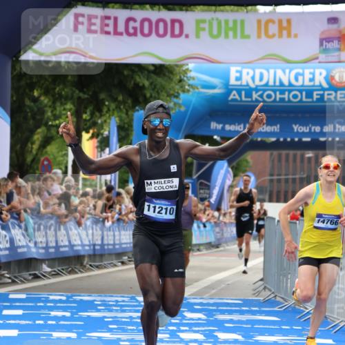 29.06.2025 - hella hamburg halbmarathon Strokosch-Dieckow http://msf.ph/oto/8286718 29.06.2025 10:20:51 Ziel 11210, 14766, 16988, 17402, 19075 meine-sportfotos.de