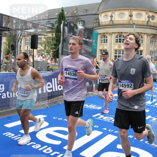 29.06.2025 - hella hamburg halbmarathon Michael Strokosch http://msf.ph/oto/8286727 29.06.2025 10:55:37 Ziel 2982, 3037, 5319, 6591, 8573, 11554, 11568, 12196, 12515, 12544, 12584, 13267, 14036, 14592, 16110, 16334, 16609, 17615 meine-sportfotos.de
