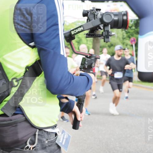 29.06.2025 - hella hamburg halbmarathon MichiJ http://msf.ph/oto/8286732 29.06.2025 10:33:10 Zwischen KM18-KM19 1171, 1413, 2890, 2970, 3056, 3917, 4915, 5623, 5884, 6266, 7325, 7843, 8928, 10596, 14464, 14686, 14687, 16506, 16685, 18055 meine-sportfotos.de