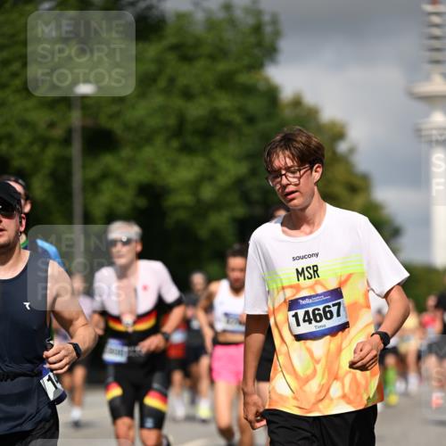 29.06.2025 - hella hamburg halbmarathon Dr. Thomas Lammeyer http://msf.ph/oto/8286793 29.06.2025 09:53:20 Kennedybrücke 1343, 1445, 1615, 1800, 1975, 2324, 2573, 2949, 3136, 3282, 3431, 4303, 4425, 5248, 5889, 6123, 6682, 7495, 7796, 8370, 8465, 8925, 9264, 9265, 9296, 9914, 10930 meine-sportfotos.de
