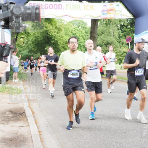 29.06.2025 - hella hamburg halbmarathon MichiJ http://msf.ph/oto/8286820 29.06.2025 10:33:11 Zwischen KM18-KM19 1171, 1413, 2890, 2970, 3056, 3917, 4915, 5623, 5884, 6266, 7325, 7843, 8928, 10596, 11491, 14464, 14686, 14687, 15760, 16506, 16685, 18055, 18407, 18718 meine-sportfotos.de