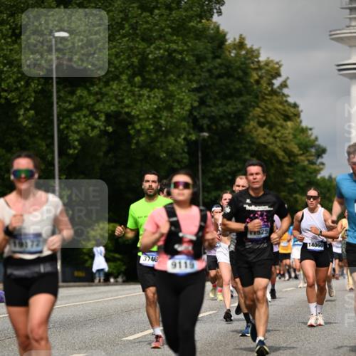 29.06.2025 - hella hamburg halbmarathon Dr. Thomas Lammeyer http://msf.ph/oto/8286867 29.06.2025 10:16:01 Kennedybrücke 1062, 1790, 3262, 3746, 3837, 4499, 6871, 6966, 7370, 7474, 8206, 8207, 9119, 9253, 9254, 9405 meine-sportfotos.de