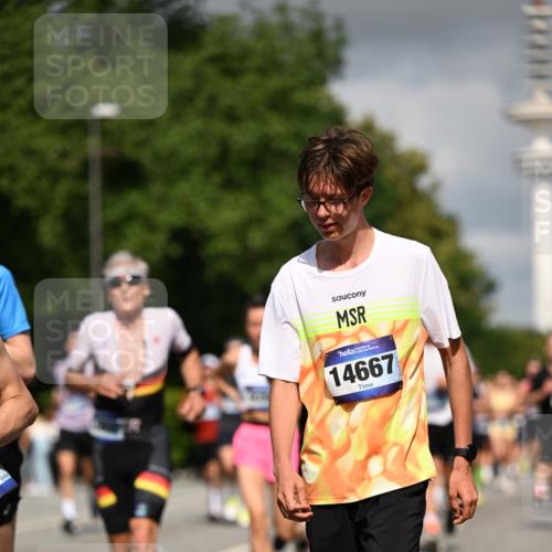 29.06.2025 - hella hamburg halbmarathon Dr. Thomas Lammeyer http://msf.ph/oto/8286989 29.06.2025 09:53:20 Kennedybrücke 1343, 1445, 1615, 1800, 1975, 2324, 2573, 2949, 3136, 3282, 3431, 4303, 4425, 5248, 5889, 6123, 6682, 7495, 7796, 8370, 8465, 8925, 9264, 9265, 9296, 9914, 10930 meine-sportfotos.de