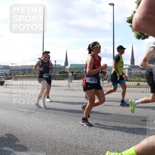 29.06.2025 - hella hamburg halbmarathon Lena Gebhardt http://msf.ph/oto/8287015 29.06.2025 09:58:29 Lombardsbrücke 8154, 14805, 11870, 1034, 1179, 1190, 1258, 1285, 1335, 1727, 1815, 1946, 1951, 2029, 2034, 2070, 2138, 2417, 2518, 2636, 2656, 2711, 2840, 2883, 2907, 3041, 3091, 3097, 3819, 3859, 3952, 4120, 4152, 4167, 4814, 4903, 5077, 5084, 5093, 5259, 5378, 5672, 5721, 5894, 6164, 6272, 6433, 6592, 6657, 6754, 6759, 6877, 6897, 7065, 7082, 7409, 7509, 7716, 7724, 7856, 7896, 8154, 8311, 8393, 8508, 8590, 8825, 9012, 9057, 9562, 9656, 10084 meine-sportfotos.de