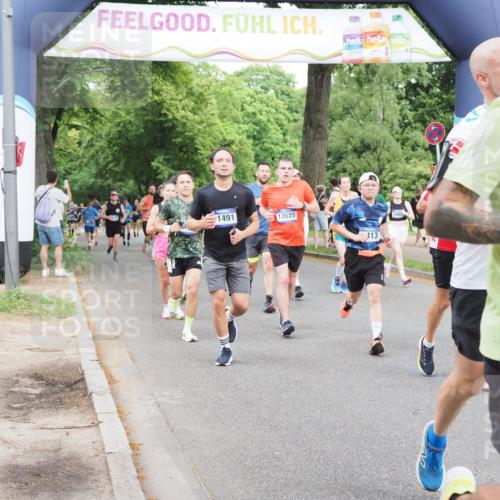 29.06.2025 - hella hamburg halbmarathon MichiJ http://msf.ph/oto/8287030 29.06.2025 10:33:11 Zwischen KM18-KM19 1171, 1413, 2890, 2970, 3056, 3917, 4915, 5623, 5884, 6266, 7325, 7843, 8928, 10596, 11491, 14464, 14686, 14687, 15760, 16506, 16685, 18055, 18407, 18718 meine-sportfotos.de