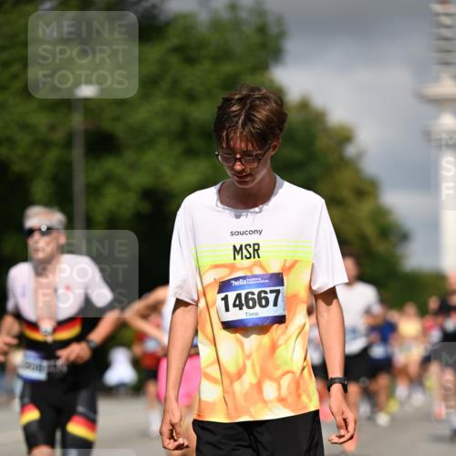 29.06.2025 - hella hamburg halbmarathon Dr. Thomas Lammeyer http://msf.ph/oto/8287067 29.06.2025 09:53:21 Kennedybrücke 1343, 1445, 1615, 1800, 1975, 2324, 2573, 2949, 3136, 3282, 3431, 3530, 4303, 4425, 5248, 5889, 6123, 6682, 7495, 7796, 8370, 8629, 8925, 9264, 9265, 9294, 9296, 10930 meine-sportfotos.de