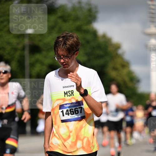 29.06.2025 - hella hamburg halbmarathon Dr. Thomas Lammeyer http://msf.ph/oto/8287153 29.06.2025 09:53:21 Kennedybrücke 1343, 1445, 1615, 1800, 1975, 2324, 2573, 2949, 3136, 3282, 3431, 3530, 4303, 4425, 5248, 5889, 6123, 6682, 7495, 7796, 8370, 8629, 8925, 9264, 9265, 9294, 9296, 10930 meine-sportfotos.de
