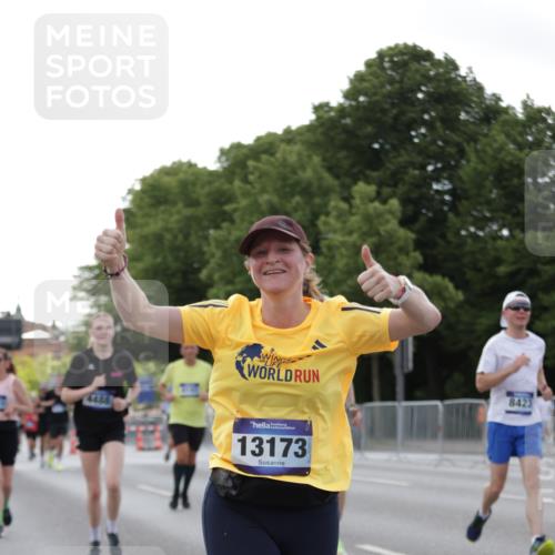 29.06.2025 - hella hamburg halbmarathon Jannik Wohlers http://msf.ph/oto/8287219 29.06.2025 10:03:37 Lombardsbrücke 1032, 1355, 3488, 4095, 4488, 5058, 5363, 5613, 6142, 6706, 7017, 7306, 7485, 8177, 8421, 8422, 8423, 8469, 9526, 9899, 11511, 11614, 12336, 12653, 13173, 13583, 15520, 15678, 16099, 16113, 17098, 17880, 18111, 18985 meine-sportfotos.de