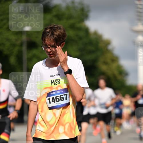 29.06.2025 - hella hamburg halbmarathon Dr. Thomas Lammeyer http://msf.ph/oto/8287237 29.06.2025 09:53:21 Kennedybrücke 1343, 1445, 1615, 1800, 1975, 2324, 2573, 2949, 3136, 3282, 3431, 3530, 4303, 4425, 5248, 5889, 6123, 6682, 7495, 7796, 8370, 8629, 8925, 9264, 9265, 9294, 9296, 10930 meine-sportfotos.de