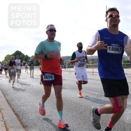29.06.2025 - hella hamburg halbmarathon Lena Gebhardt http://msf.ph/oto/8287248 29.06.2025 09:58:30 Lombardsbrücke 15914, 2656, 3859, 18867, 1034, 1179, 1190, 1258, 1285, 1335, 1727, 1815, 1946, 1951, 2029, 2034, 2070, 2138, 2417, 2518, 2636, 2656, 2711, 2840, 2883, 2907, 3041, 3097, 3819, 3859, 3952, 4120, 4152, 4167, 4814, 4903, 5077, 5084, 5093, 5259, 5378, 5672, 5721, 5894, 6164, 6272, 6433, 6592, 6657, 6754, 6759, 6877, 6897, 7082, 7369, 7409, 7509, 7716, 7724, 7856, 7896, 8154, 8311, 8393, 8508, 8590, 8639, 8825, 9012, 9057, 9562, 9656, 10084 meine-sportfotos.de