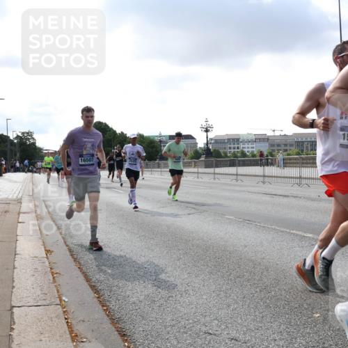 29.06.2025 - hella hamburg halbmarathon Lena Gebhardt http://msf.ph/oto/8287442 29.06.2025 09:46:05 Lombardsbrücke 16507, 2525, 15115, 1669, 1080, 1686, 1707, 1894, 2460, 2525, 3809, 3843, 3955, 4463, 4679, 4812, 5042, 5187, 5550, 6169, 6495, 6878, 7055, 7186, 7845, 7880, 7901, 7965, 8062, 8190, 8864, 8956, 9345, 10270, 10453, 10484, 10876, 11120, 11199, 11282, 11833, 12189, 12232, 12308, 12681, 13066, 13167, 13252, 13343, 13618, 13686, 13754, 14167, 14276, 14293, 15115, 15391, 15689, 16507, 16580, 17213, 17768 meine-sportfotos.de