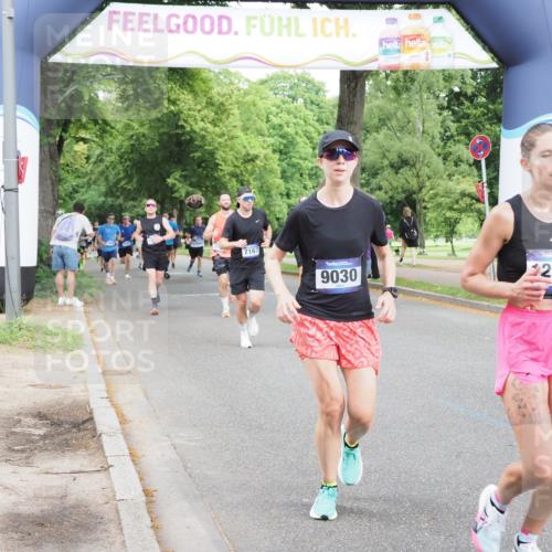 29.06.2025 - hella hamburg halbmarathon MichiJ http://msf.ph/oto/8287521 29.06.2025 10:33:14 Zwischen KM18-KM19 1171, 1413, 2098, 2890, 2970, 3056, 3917, 5623, 5884, 6266, 7167, 7325, 7843, 9030, 10596, 11491, 12783, 13525, 14374, 14464, 14686, 14687, 14722, 15760, 16685, 18055, 18407, 18637, 18638, 18718 meine-sportfotos.de
