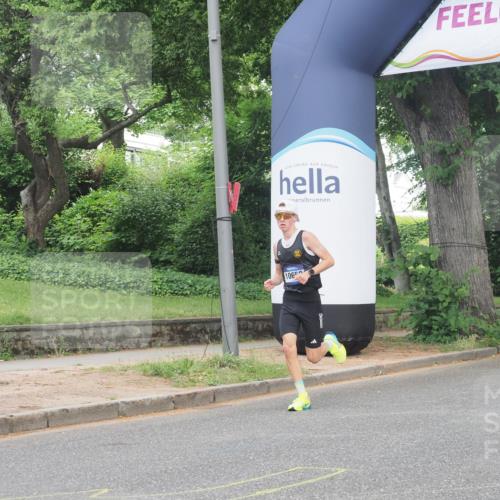 29.06.2025 - hella hamburg halbmarathon KatJ http://msf.ph/oto/8287598 29.06.2025 10:12:03 Zwischen KM18-KM19  meine-sportfotos.de