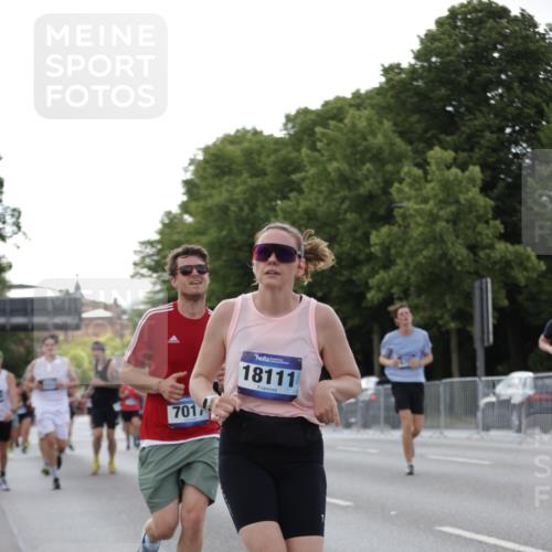 29.06.2025 - hella hamburg halbmarathon Jannik Wohlers http://msf.ph/oto/8287668 29.06.2025 10:03:41 Lombardsbrücke 1032, 1355, 3488, 4095, 4488, 5058, 5363, 5613, 6142, 6706, 7017, 7485, 8177, 8421, 8422, 8423, 8469, 9526, 9899, 10756, 11511, 11614, 12004, 12005, 12336, 12653, 13173, 13583, 15520, 15525, 15678, 16099, 17098, 17437, 17860, 17880, 18111, 18985 meine-sportfotos.de