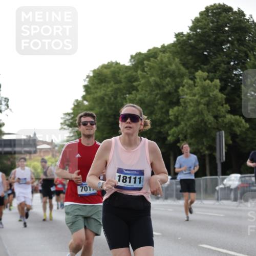 29.06.2025 - hella hamburg halbmarathon Jannik Wohlers http://msf.ph/oto/8287709 29.06.2025 10:03:41 Lombardsbrücke 1032, 1355, 3488, 4095, 4488, 5058, 5363, 5613, 6142, 6706, 7017, 7485, 8177, 8421, 8422, 8423, 8469, 9526, 9899, 10756, 11511, 11614, 12004, 12005, 12336, 12653, 13173, 13583, 15520, 15525, 15678, 16099, 17098, 17437, 17860, 17880, 18111, 18985 meine-sportfotos.de