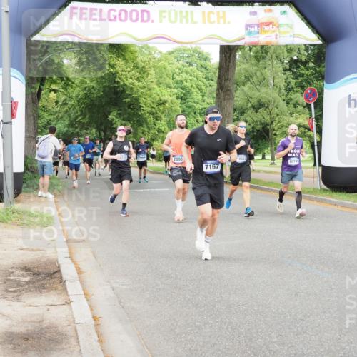 29.06.2025 - hella hamburg halbmarathon MichiJ http://msf.ph/oto/8287713 29.06.2025 10:33:15 Zwischen KM18-KM19 1171, 1413, 2098, 2890, 2970, 3056, 3917, 5623, 6266, 7167, 7325, 7843, 9030, 10741, 11491, 12783, 13525, 14374, 14464, 14686, 14687, 14722, 15760, 16685, 18055, 18407, 18637, 18638, 18718 meine-sportfotos.de