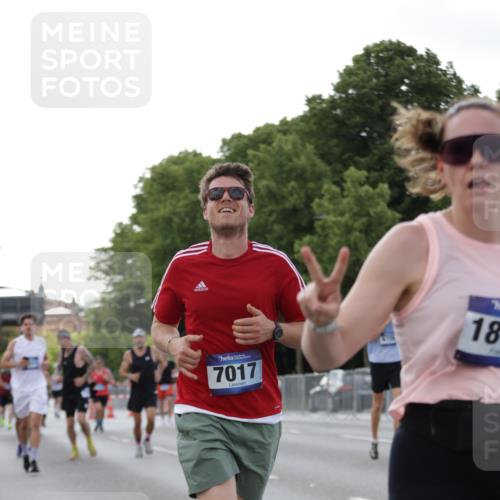29.06.2025 - hella hamburg halbmarathon Jannik Wohlers http://msf.ph/oto/8287924 29.06.2025 10:03:42 Lombardsbrücke 1032, 1355, 2979, 3488, 4095, 4488, 5058, 5613, 6142, 6706, 7017, 8177, 8421, 8422, 8423, 9526, 9899, 10756, 11511, 11582, 12004, 12005, 12336, 12653, 13173, 13583, 15520, 15525, 15678, 16099, 17098, 17437, 17860, 17880, 18111, 18985 meine-sportfotos.de