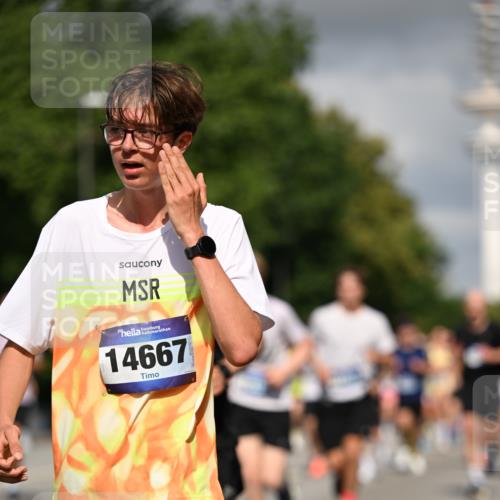 29.06.2025 - hella hamburg halbmarathon Dr. Thomas Lammeyer http://msf.ph/oto/8288002 29.06.2025 09:53:22 Kennedybrücke 1343, 1445, 1615, 1800, 1975, 2324, 2573, 2949, 3136, 3282, 3431, 3530, 4303, 4425, 5248, 5889, 6123, 6682, 7495, 7796, 8370, 8629, 8925, 9264, 9265, 9294, 9296, 9979, 10894, 10930 meine-sportfotos.de